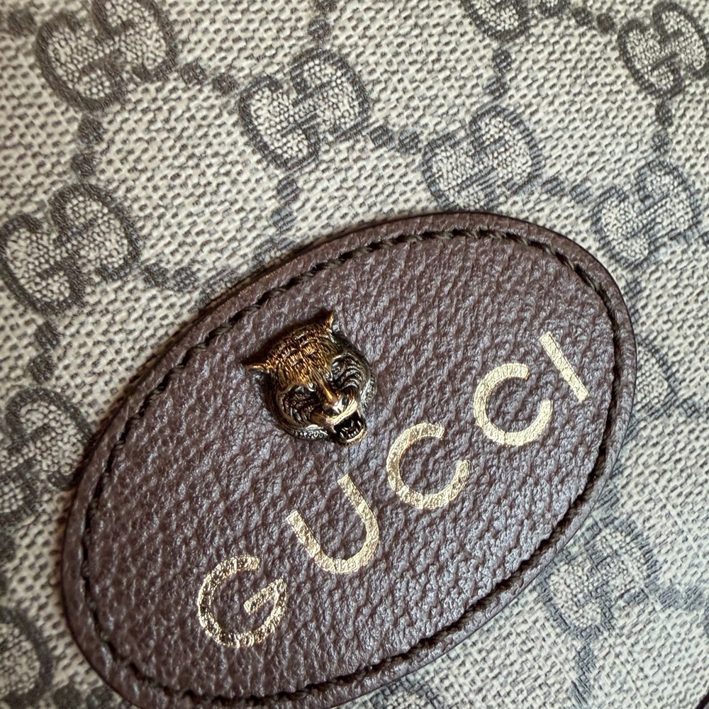 Gucci Beige and Brown Monogram Bag - Picture 2 of 16